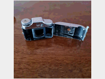 piccola-macchina-fotografica-crystar 